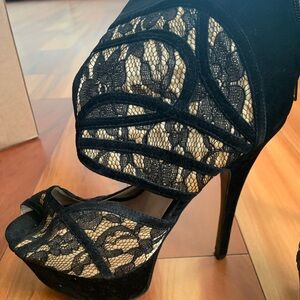 Shoe Dazzle Madison Elina Platform Heels Stiletto Velvet Lace Overlay Black